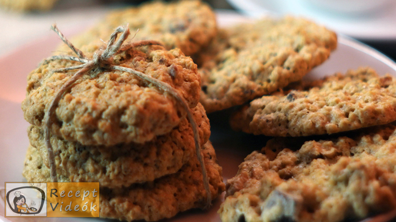 Csokis-zabpelyhes keksz recept, csokis-zabpelyhes keksz elkészítése - Recept Videók