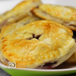 áfonyás-krémsajtos párna recept, áfonyás-krémsajtos párna elkészítése - Recept Videók