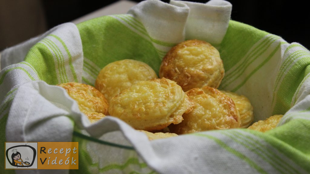 Sajtos pogácsa recept, sajtos pogácsa elkészítése - Recept Videók