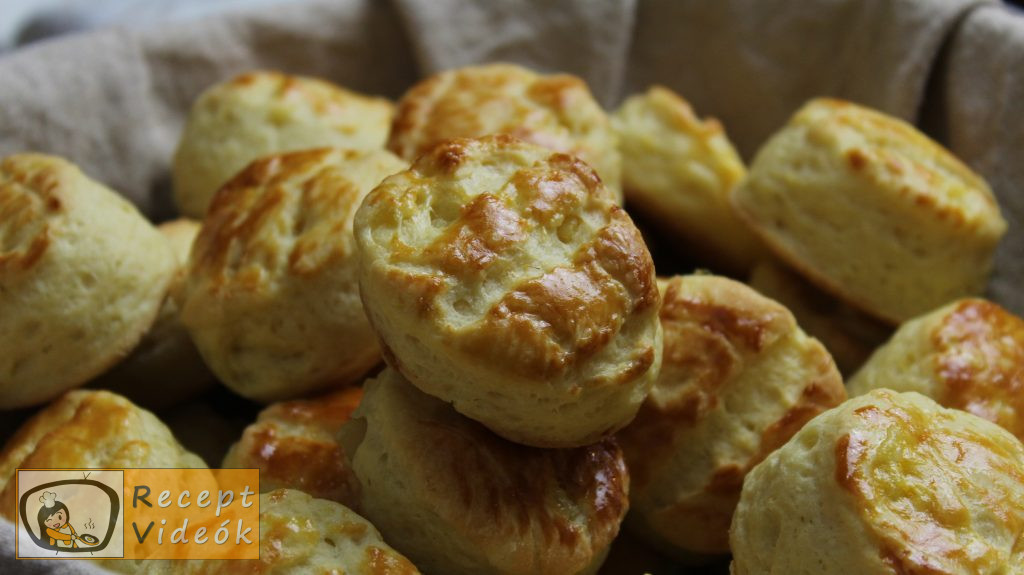 Burgonyás pogácsa (krumplis pogácsa) recept, burgonyás pogácsa (krumplis pogácsa) elkészítése - Recept Videók