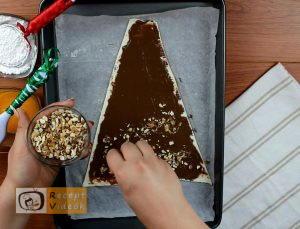 Karácsonyi diy kreatív recept ötletek - Mogyorókrémes karácsonyfa 3. lépés