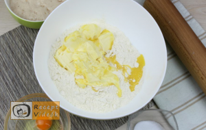 Burgonyás pogácsa (krumplis pogácsa) recept, burgonyás pogácsa (krumplis pogácsa) elkészítése 1. lépés