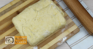 Burgonyás pogácsa (krumplis pogácsa) recept, burgonyás pogácsa (krumplis pogácsa) elkészítése 7. lépés