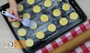 Sajtos pogácsa recept, sajtos pogácsa elkészítése 9. lépés