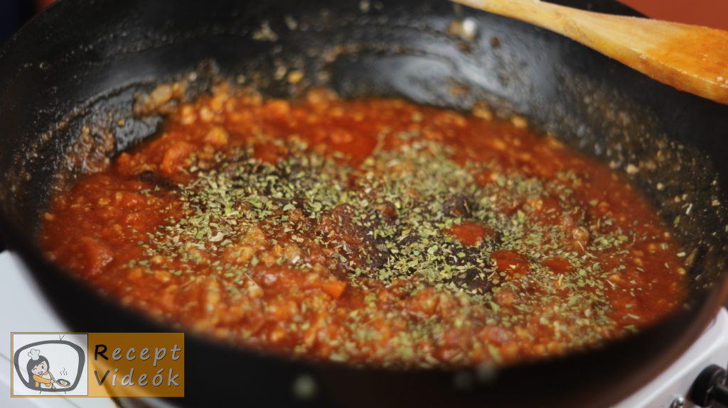 Bolognai spagetti recept, bolognai spagetti elkészítése 4. lépés