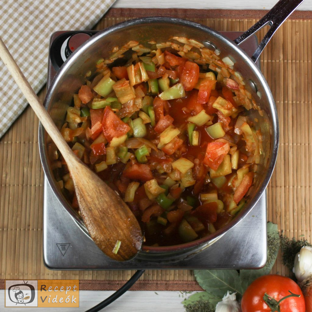 Marhapörkölt recept, marhapörkölt elkészítése 2. lépés