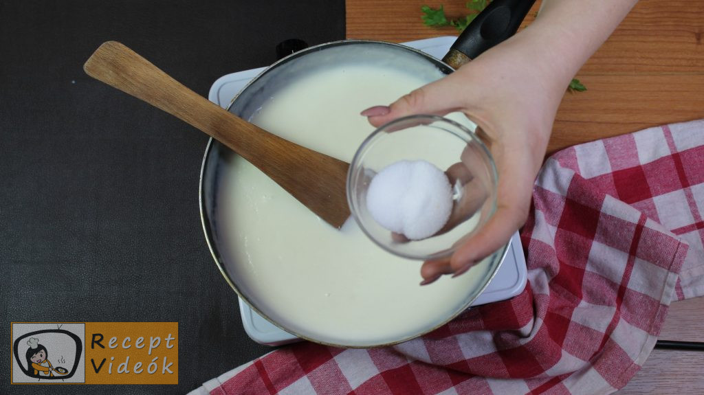 Besamel mártás recept, besamel mártás elkészítése 4. lépés