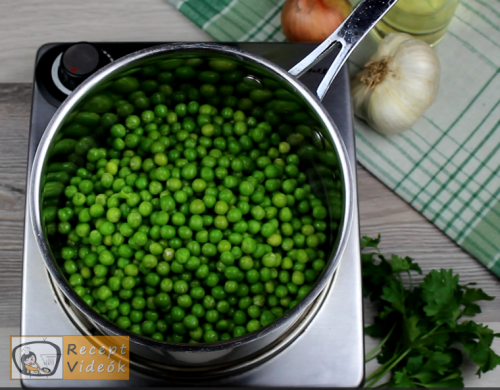Zöldborsófőzelék recept, zöldborsófőzelék elkészítése 1. lépés