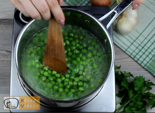 Zöldborsófőzelék recept, zöldborsófőzelék elkészítése 2. lépés