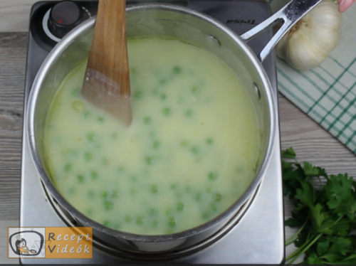 Zöldborsófőzelék recept, zöldborsófőzelék elkészítése 7. lépés