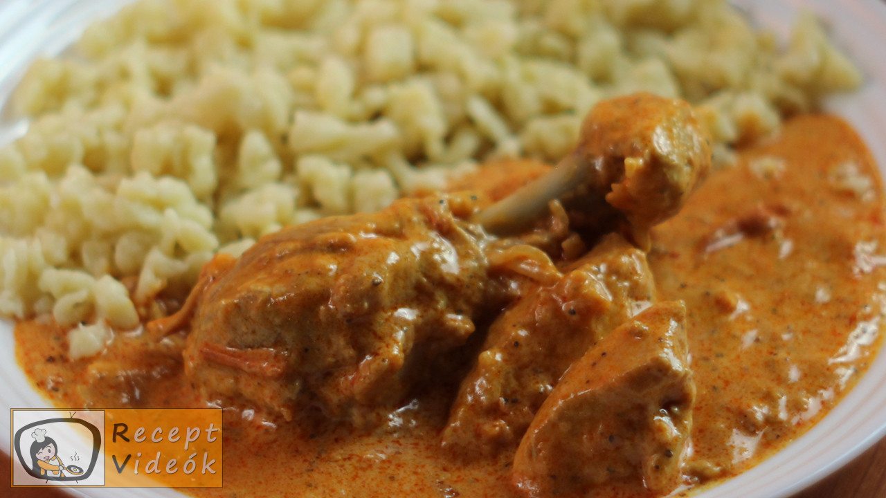 Tejfölös csirkepaprikás recept, tejfölös csirkepaprikás elkészítése - Recept Videók Tejfölös csirkepaprikás recept, tejfölös csirkepaprikás elkészítése - Recept Videók