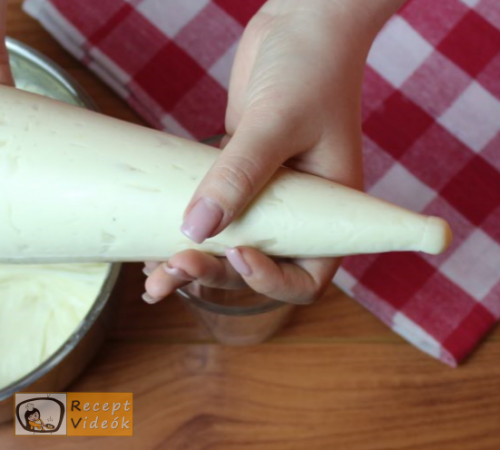 Sajtos roló recept, sajtos roló elkészítése 11. lépés