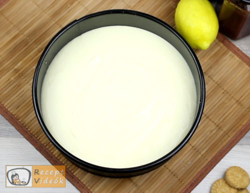 Sajttorta recept, sajttorta elkészítése 5. lépés