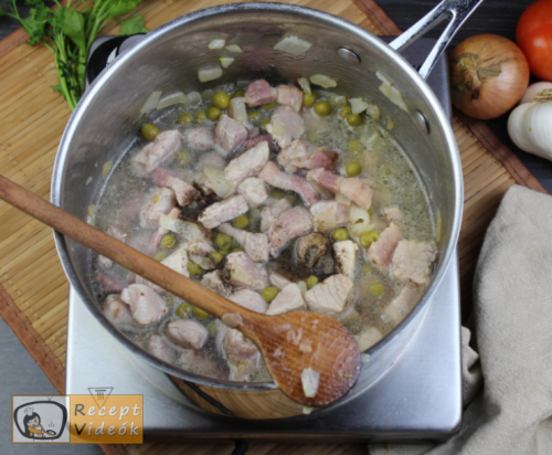 Zöldborsós tokány recept, zöldborsós tokány elkészítése 4. lépés