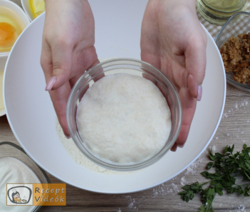 Tepertős pogácsa recept, tepertős pogácsa elkészítése 1. lépés