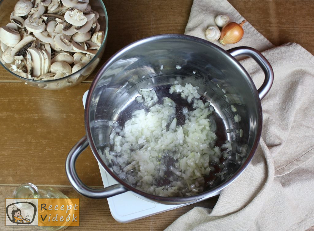 Gombakrémleves recept, gombakrémleves elkészítése 1. lépés