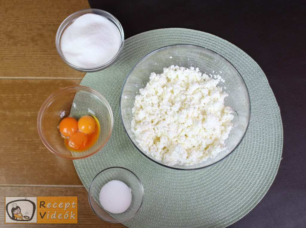 Reszelt túrós süti recept, reszelt túrós süti elkészítése 5. lépés