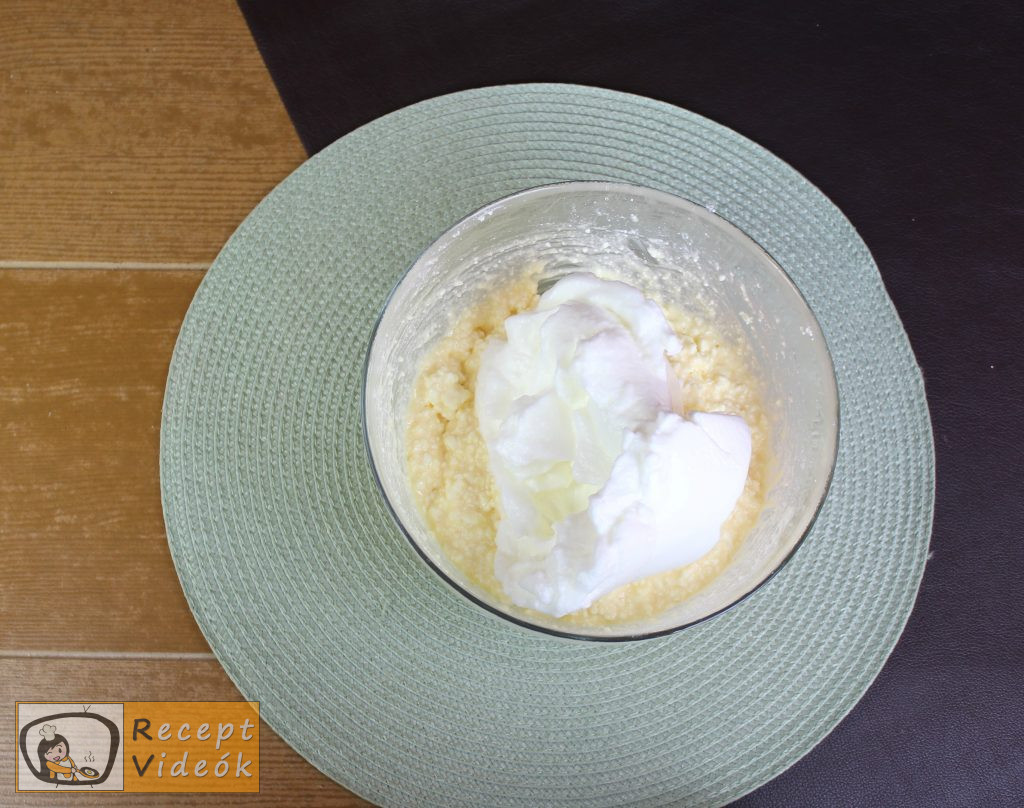 Reszelt túrós süti recept, reszelt túrós süti elkészítése 6. lépés