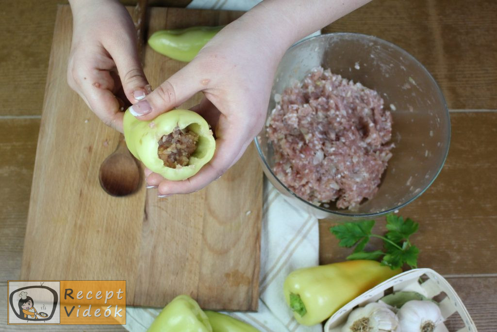 Hagyományos töltött paprika recept, hagyományos töltött paprika elkészítése 2. lépés
