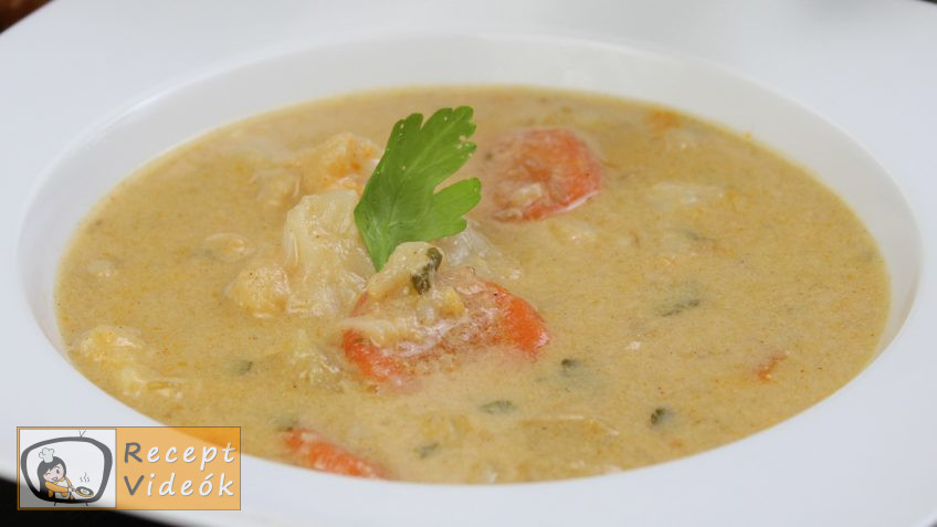 Tejfölös karfiolleves