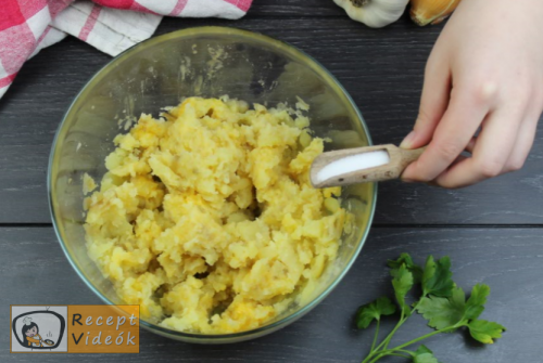 Burgonyakrokett recept, burgonyakrokett elkészítése 3. lépés