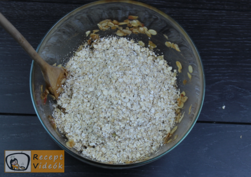 Müzliszelet házilag recept, müzliszelet házilag elkészítés 6. lépés