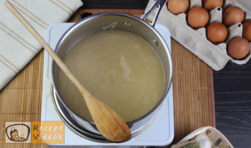 Egyszerű tojásleves recept, egyszerű tojásleves recept készítése 2. lépés
