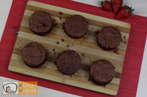 Valentin napi süti recept - valentin-napi mini vörös bársony torta elkészítése 11. lépés 