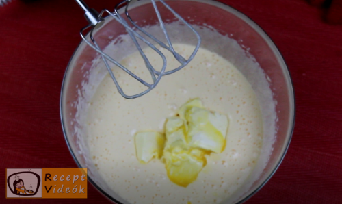 Valentin napi süti recept - valentin-napi mini vörös bársony torta elkészítése 4. lépés 