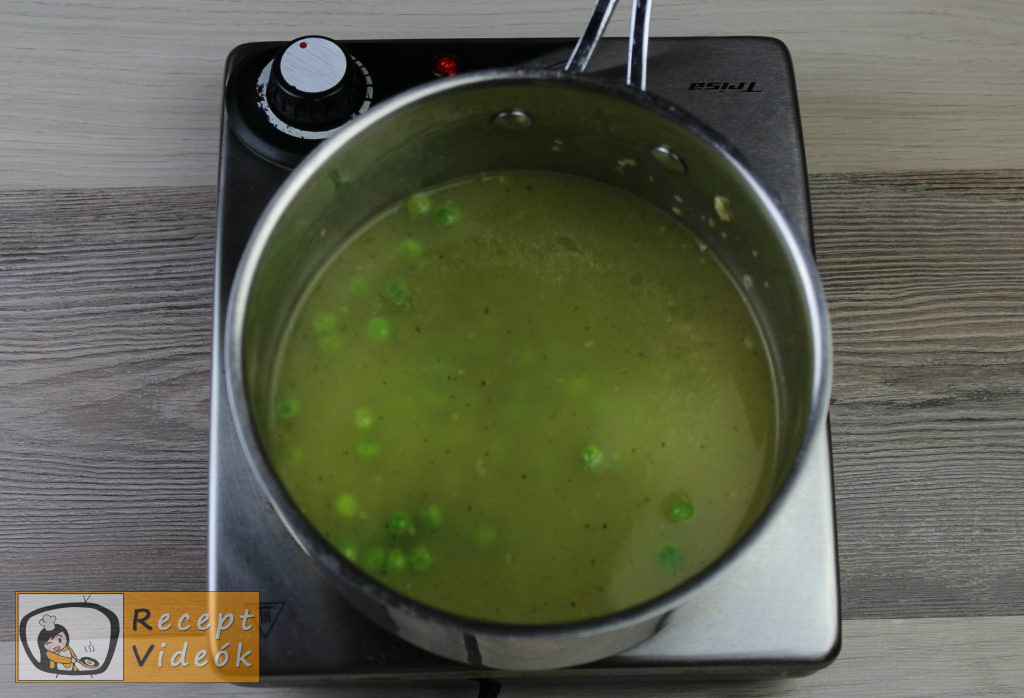 Zöldborsó krémleves recept, zöldborsó krémleves elkészítése 3. lépés