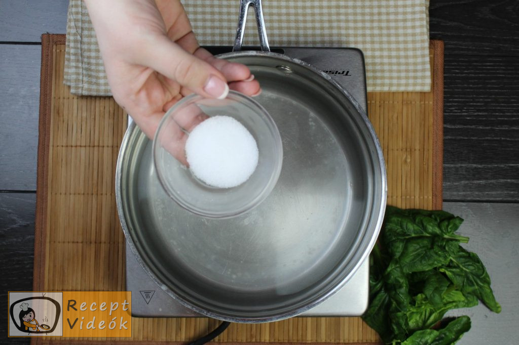 Spenótfőzelék recept, spenótfőzelék elkészítése 1. lépés