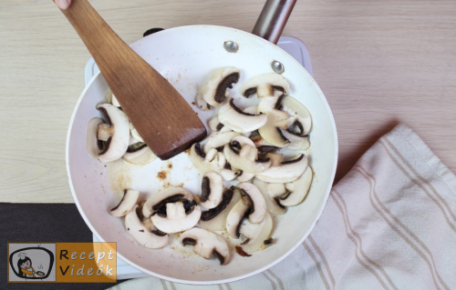 Bakonyi sertésszelet recept, bakonyi sertésszelet elkészítése 3. lépés