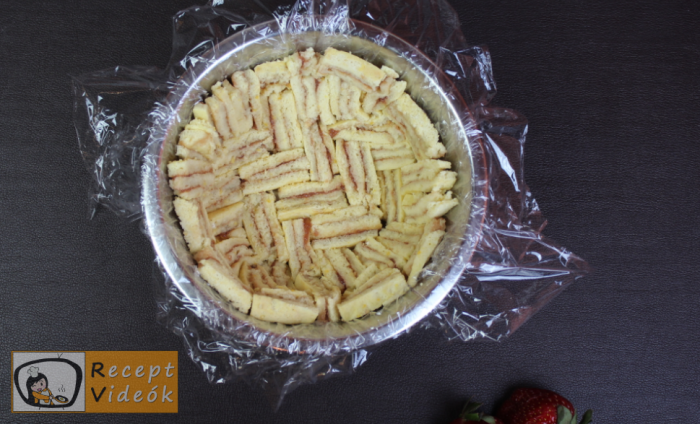 Epres-krémsajtos torta recept, epres-krémsajtos torta elkészítése 10. lépés