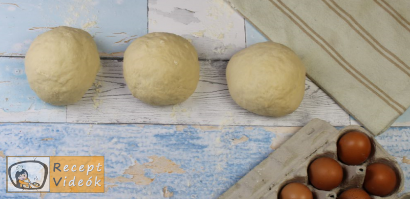 Fonott kalács recept, fonott kalács elkészítése negyedik lépés