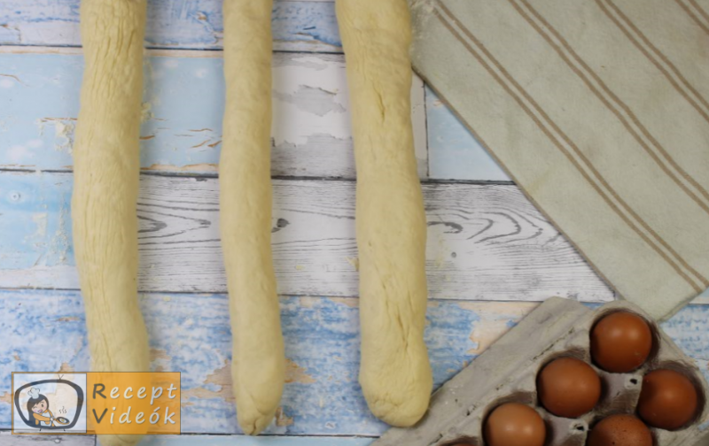 Fonott kalács recept, fonott kalács elkészítése hatodik lépés