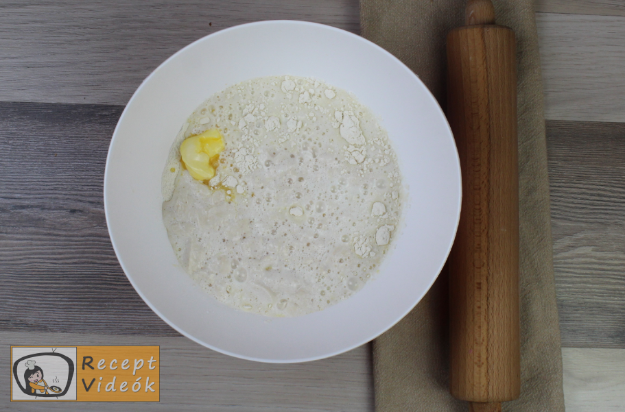 Házi kifli recept, házi kifli elkészítése 1. lépés
