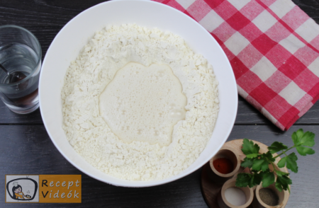 Házi kenyér recept, házi kenyér elkészítése 4. lépés