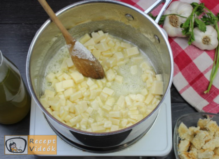 Sajtkrémleves recept, sajtkrémleves elkészítése 3. lépés