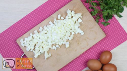 Tojásos-sonkás sajttekercs recept elkészítése 4. lépés