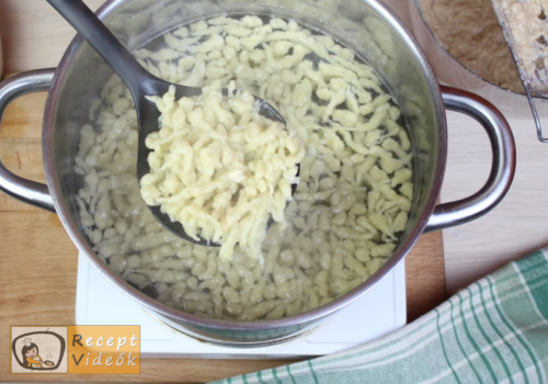 Juhtúrós sztrapacska recept, juhtúrós sztrapacska elkészítése 7. lépés