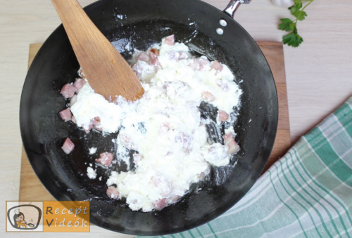 Juhtúrós sztrapacska recept, juhtúrós sztrapacska elkészítése 9. lépés