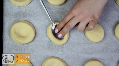 Kelt édes fészek túróval recept elkészítése 9. lépés