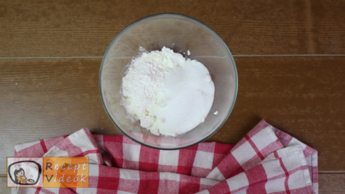 Kelt édes fészek túróval recept elkészítése 5. lépés