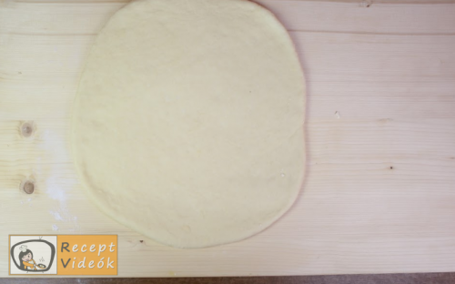 Kelt édes fészek túróval recept elkészítése 7. lépés