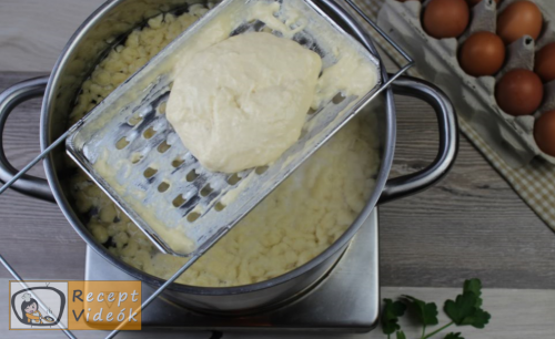 Tojásos nokedli recept, tojásos nokedli elkészítése 3. lépés