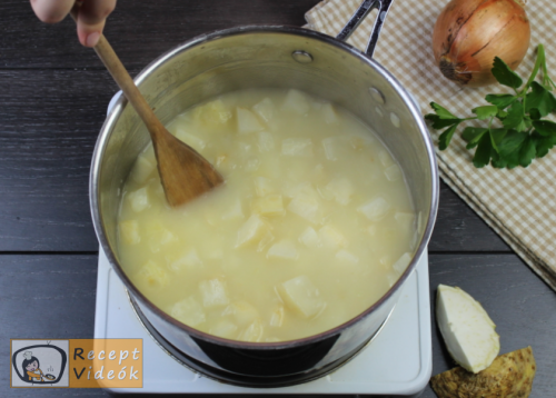 Zellerkrémleves recept, zellerkrémleves elkészítése 5. lépés