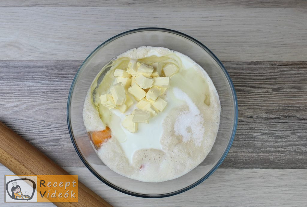 Sajtos croissant recept, sajtos croissant elkészítése 1. lépés