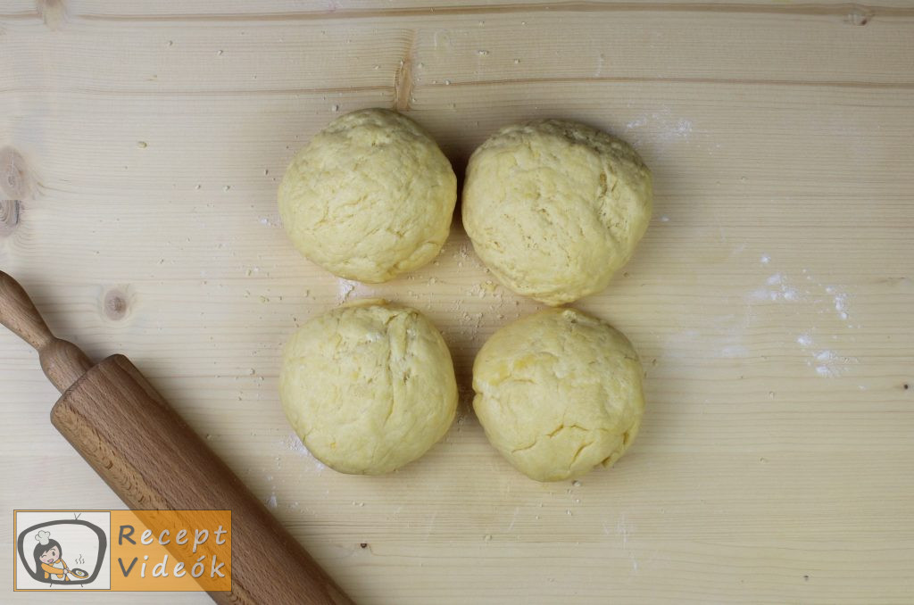 Sajtos croissant recept, sajtos croissant elkészítése 3. lépés