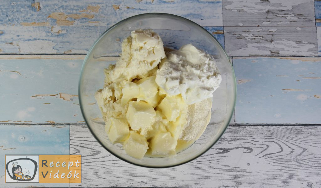 Juhtúrós pogácsa recept, juhtúrós pogácsa elkészítése 1. lépés