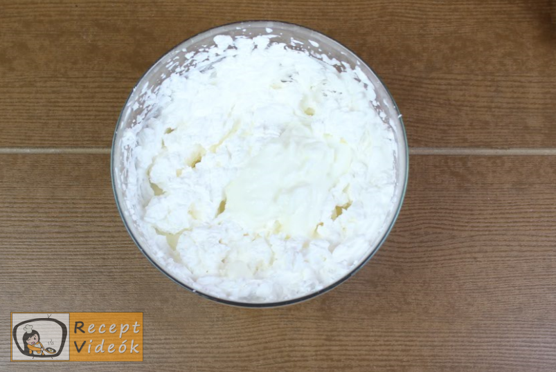 Meggyes szelet (sütés nélkül) recept elkészítése 11. lépés